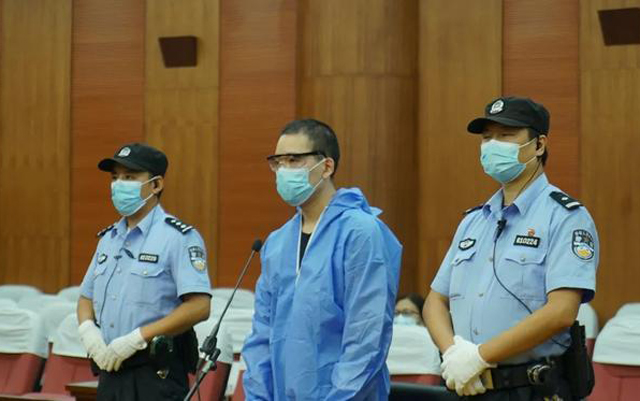 2歲男童被母親男友折磨致死1.jpg