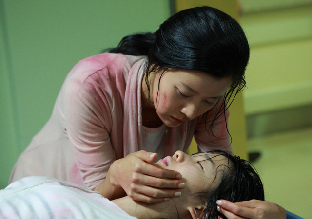 大學(xué)生酒后強奸女同學(xué)獲緩刑4年2.jpg