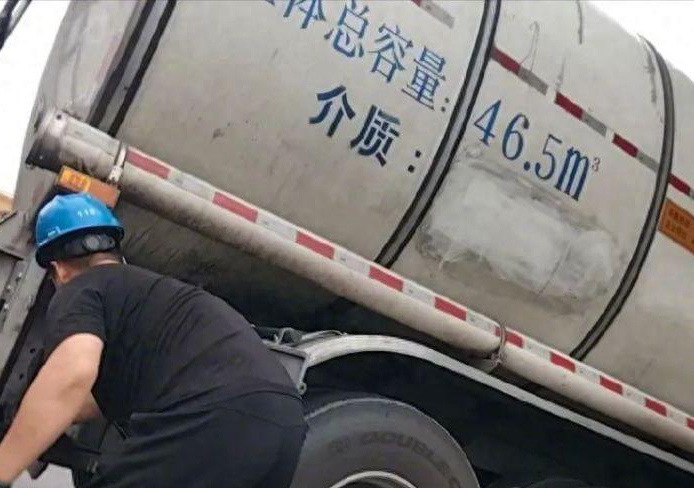 煤制油罐車運(yùn)輸?shù)氖秤糜蜁?huì)流向哪640.jpg