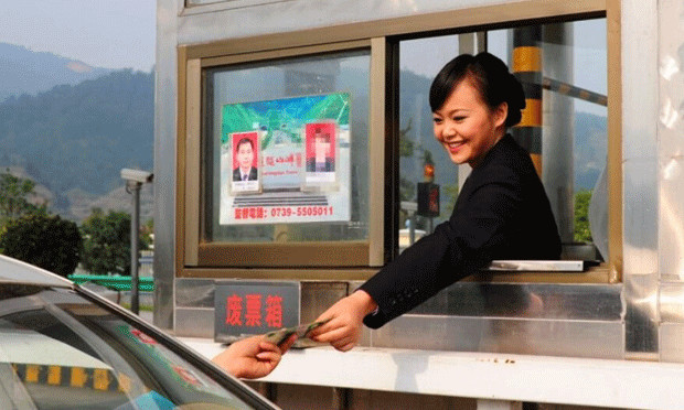 收費(fèi)公路管理?xiàng)l例結(jié)束征民意 高速路長期收費(fèi)是否合理