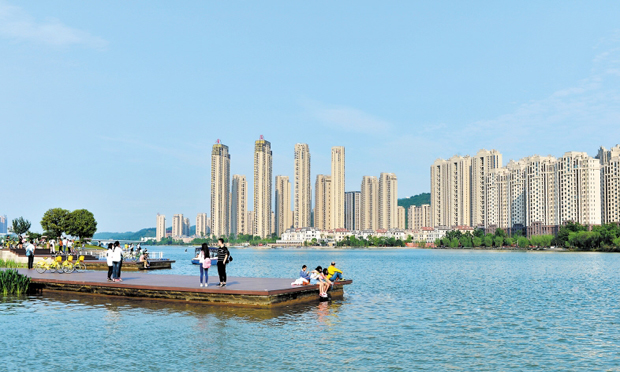 房地產(chǎn)開(kāi)發(fā)三大指標(biāo)同步放緩,，業(yè)內(nèi)稱(chēng)樓市拐點(diǎn)已至