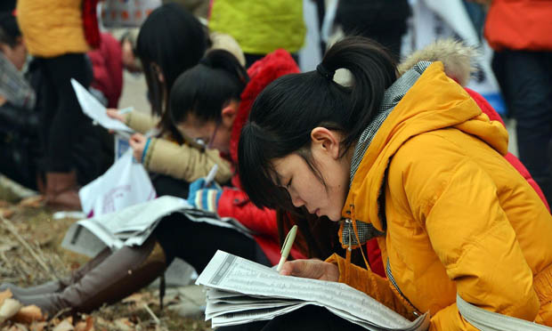 全面二孩政策或加劇女性就業(yè)歧視,？