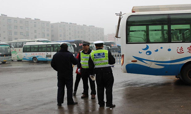 客運車輛超載17人 司機犯危險駕駛罪被判處拘役