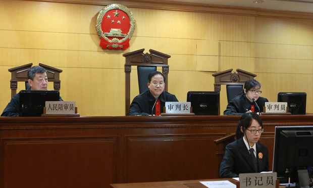 上海啟動(dòng)以審判為中心訴訟改革