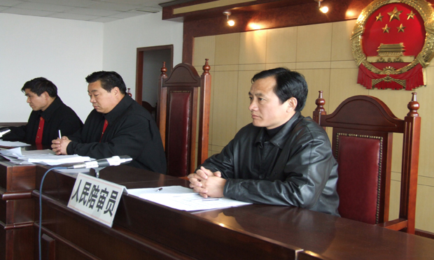 司法改革熱點(diǎn)追蹤：人民陪審員制度改革三問