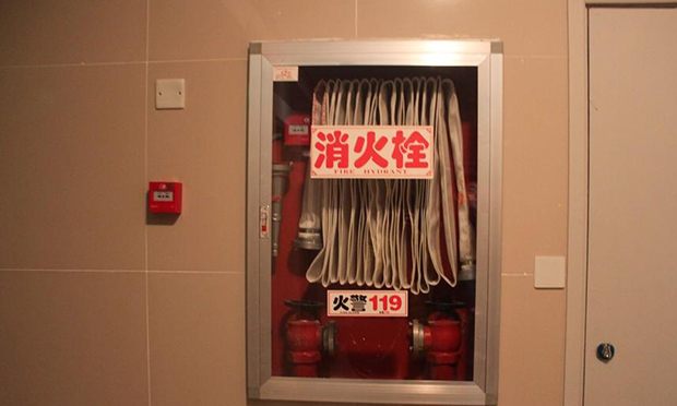 消防栓不出水燒光業(yè)主家,，物業(yè)將承擔(dān)哪些責(zé)任