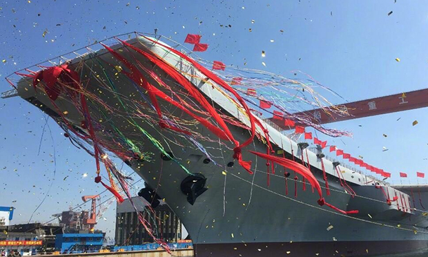 我國第二艘航空母艦下水 范長龍出席下水儀式并致辭