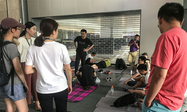 討債者盯守樂視大廈,，應(yīng)向樂視還是賈躍亭討債？