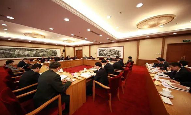 2018反腐敗新動(dòng)向：中紀(jì)委劍指“兩面人兩面派”