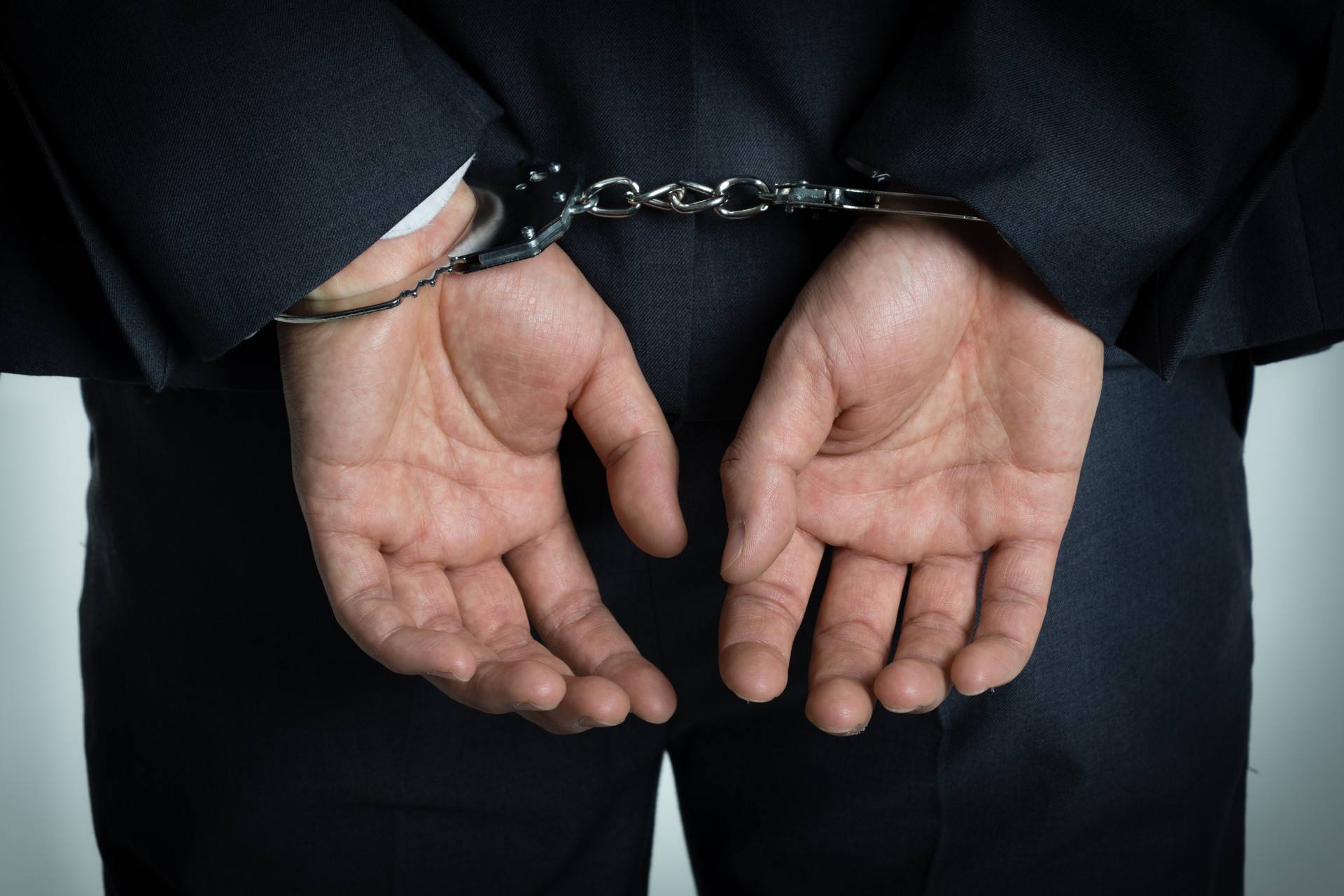在我國搶劫罪會被怎么判刑,？