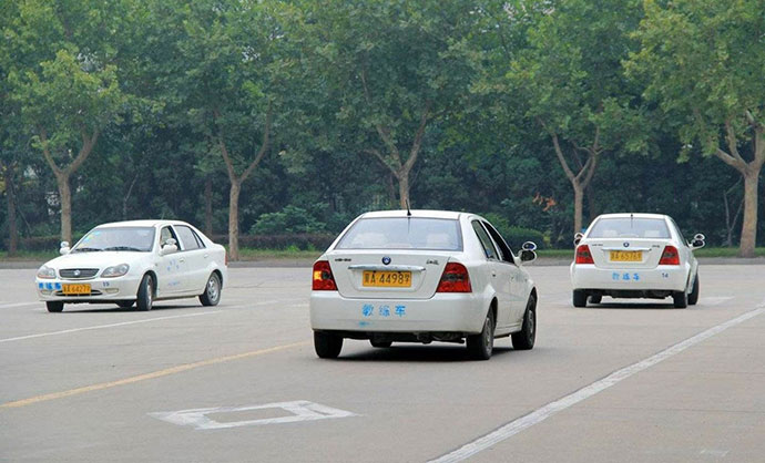 因肇事逃逸被吊銷駕照還可以重新獲得嗎,？