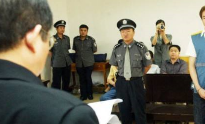 我國法律法規(guī)對于吸毒被抓應該如何處理？